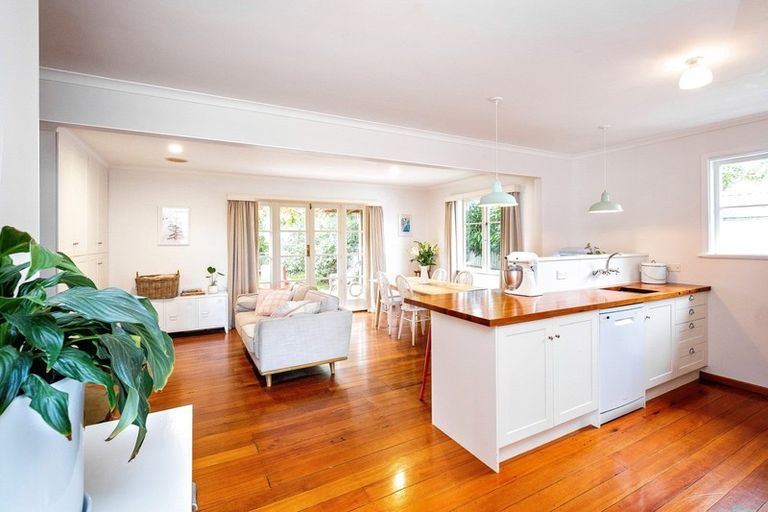 Photo of property in 4 Shrimpton Road, Haumoana, 4102