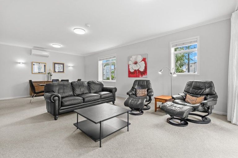Photo of property in 63 Parkside Drive, Orewa, 0931