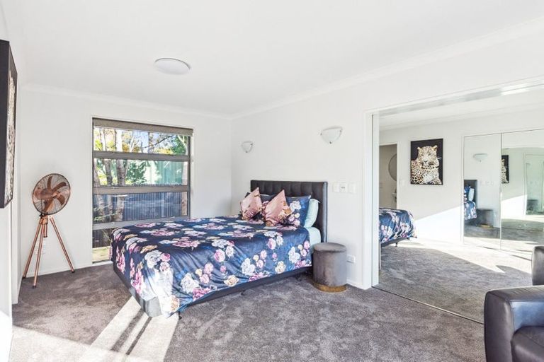 Photo of property in 185 Te Moana Road, Waikanae, 5036