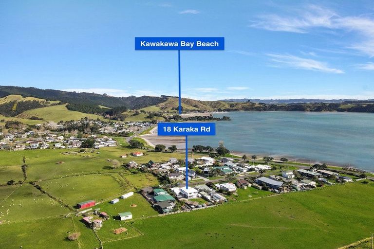 Photo of property in 18 Karaka Road, Kawakawa Bay, Papakura, 2585
