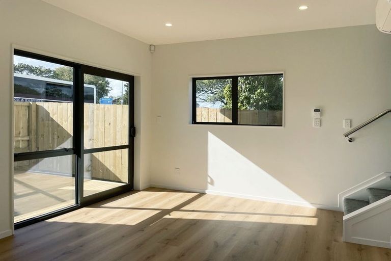 Photo of property in 1/255 Pakuranga Road, Pakuranga, Auckland, 2010