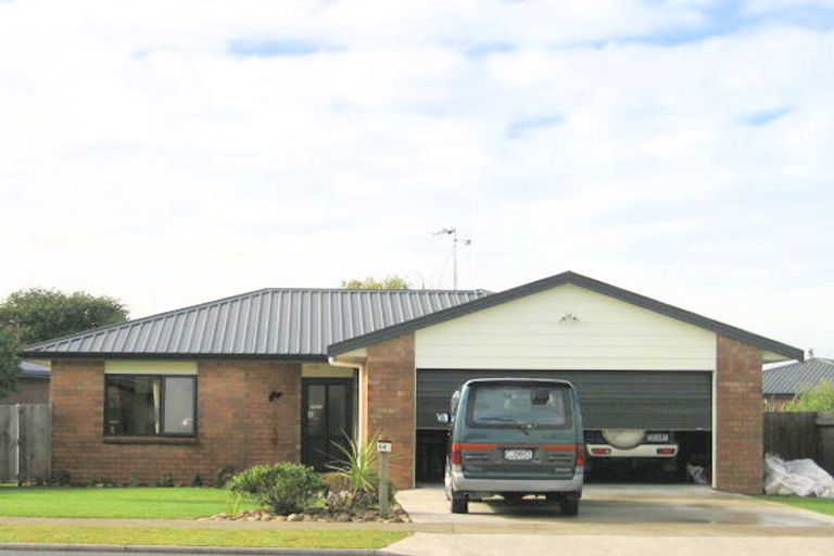 Photo of property in 54 Catalina Drive, Melville, Hamilton, 3206