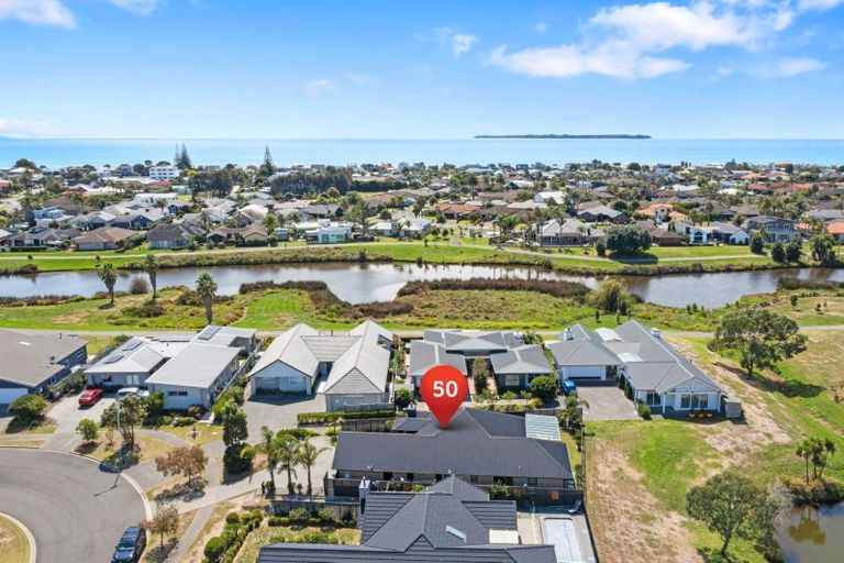 Photo of property in 50 Cassinia Close, Papamoa Beach, Papamoa, 3118