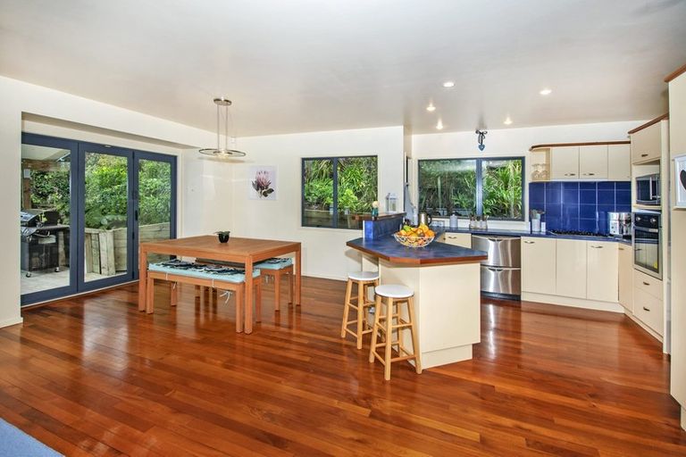 Photo of property in 92 Ngahere Drive, Horahora, Whangarei, 0110