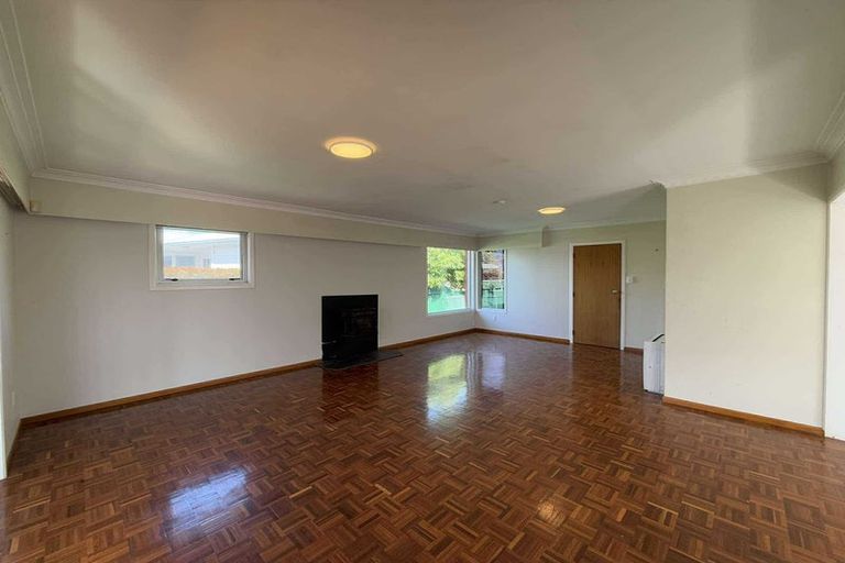 Photo of property in 10 Rosebank Avenue, Avalon, Lower Hutt, 5011