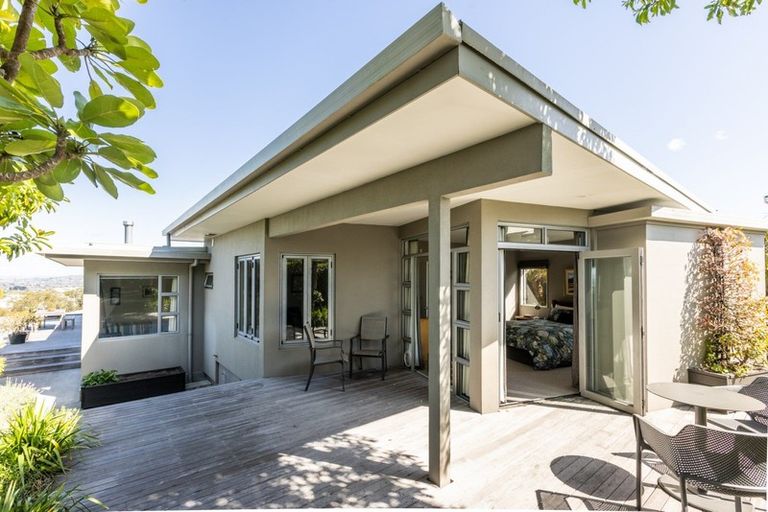 Photo of property in 43 Guys Hill Road, Hospital Hill, Napier, 4110