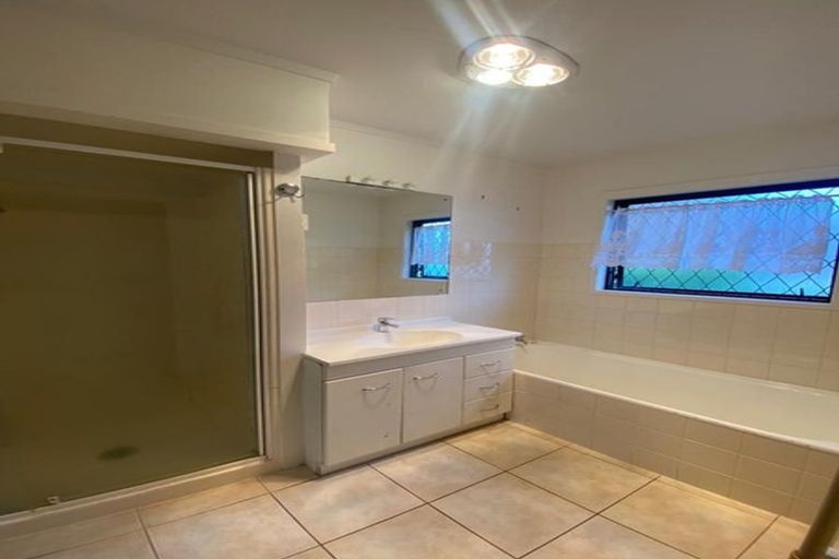 Photo of property in 338 Bucklands Beach Road, Bucklands Beach, Auckland, 2012