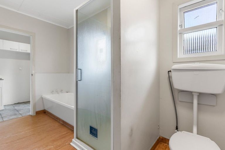 Photo of property in 31 Clevedon Road, Papakura, 2110