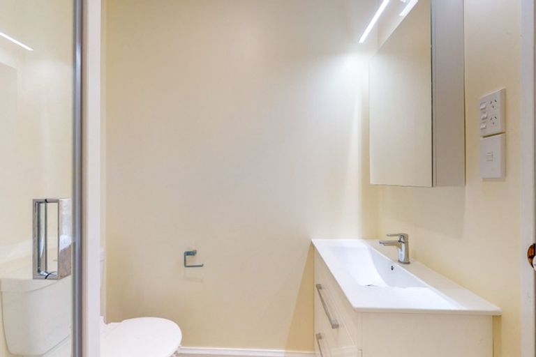 Photo of property in 16g Hobson Street, Thorndon, Wellington, 6011