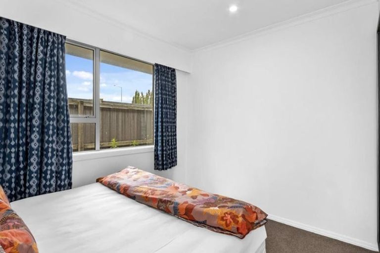 Photo of property in 2/5 Clyde Road, Upper Riccarton, Christchurch, 8041