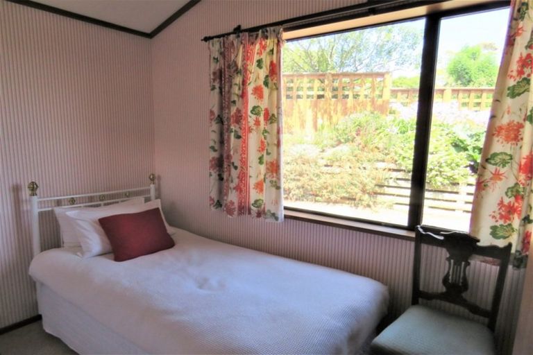 Photo of property in 2a Spiers Street, Kakanui, Oamaru, 9495