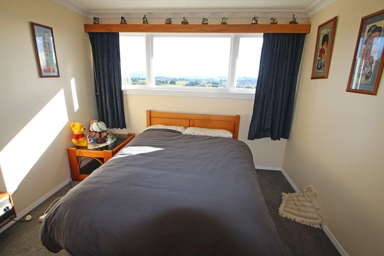 Photo of property in 12 Selwyn Street, South Hill, Oamaru, 9400