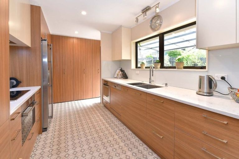 Photo of property in 2 Merehai Place, Snells Beach, 0920