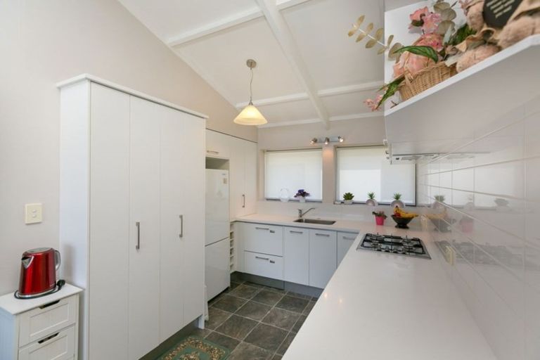 Photo of property in 4 Cutfield Road, New Plymouth, 4310