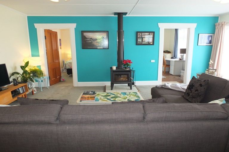 Photo of property in 141 Seabury Avenue, Foxton Beach, Foxton, 4815