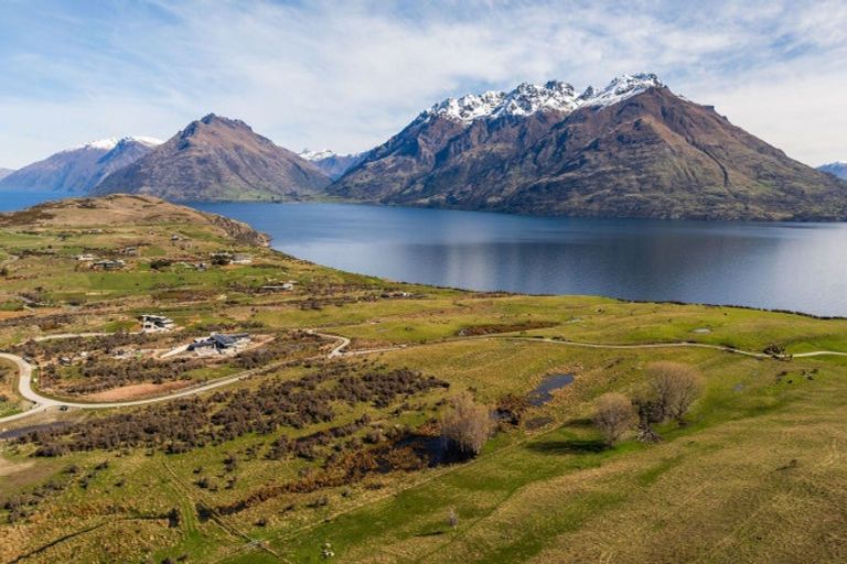 Photo of property in 43 Preserve Drive, Jacks Point, Queenstown, 9371