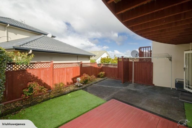 Photo of property in 143e Hobsonville Road, West Harbour, Auckland, 0618