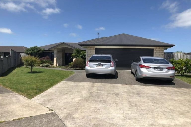 Photo of property in 1 Capricorn Place, Browns Bay, Auckland, 0630