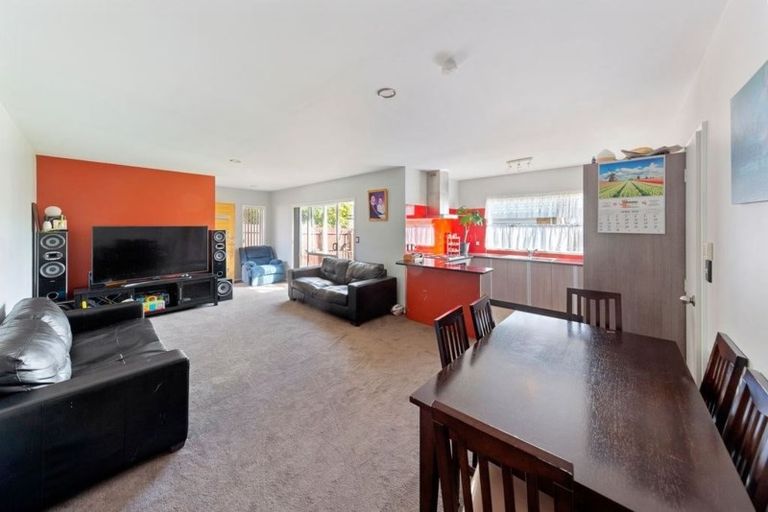 Photo of property in 3/94 Pah Road, Papatoetoe, Auckland, 2025