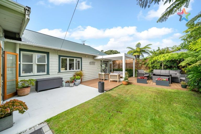 Photo of property in 31 Tirohanga Road, Tirohanga, Lower Hutt, 5010