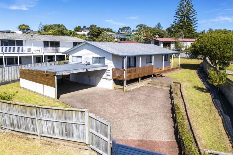 Photo of property in 5 Parrs Cross Road, Henderson, Auckland, 0612