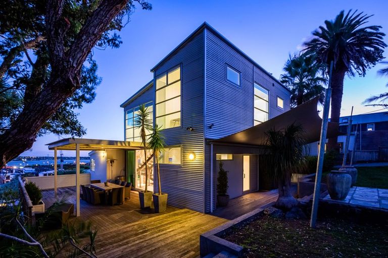 Photo of property in 75a Arthur Street, Onehunga, Auckland, 1061