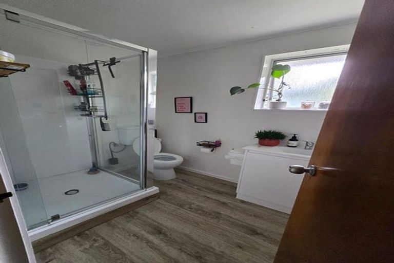 Photo of property in 78b Pinehaven Road, Pinehaven, Upper Hutt, 5019