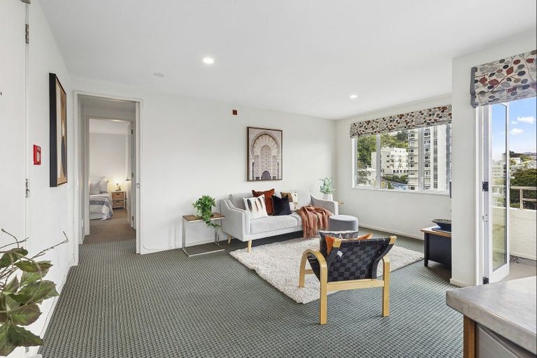 Photo of property in Winslow Apartments, 12/2 Ohiro Road, Aro Valley, Wellington, 6021