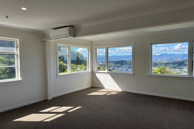 Photo of property in 167 The Ridgeway, Mornington, Wellington, 6021