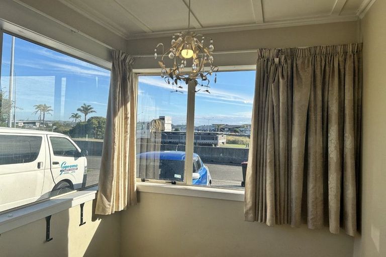 Photo of property in 36 Pukeko Place, Westshore, Napier, 4110