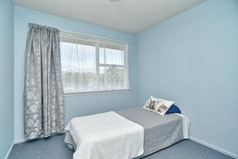 Photo of property in 17 Barrowclough Street, Hoon Hay, Christchurch, 8025