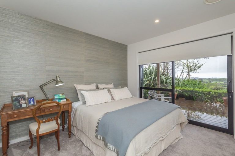 Photo of property in 141 Manakau Heights Drive, Manakau, Levin, 5573