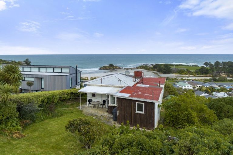 Photo of property in 24 Seaview Road, Brighton, Dunedin, 9035