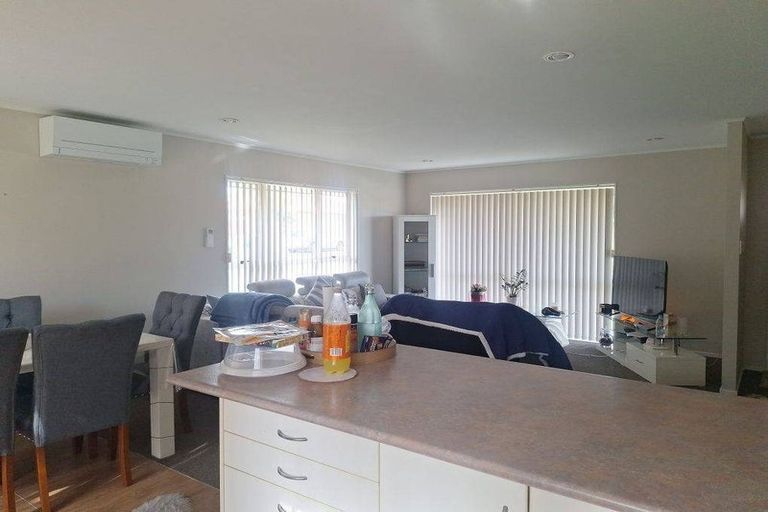 Photo of property in 1 Mika Court, Flat Bush, Auckland, 2019