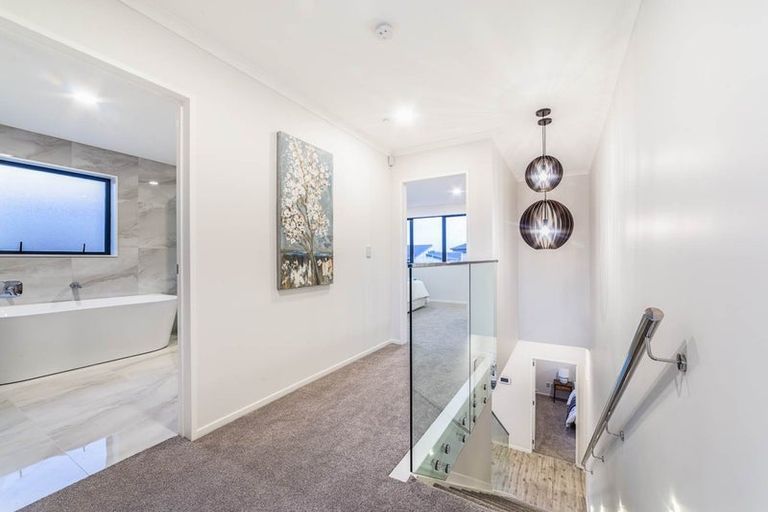 Photo of property in 11 Thomas Rielly Avenue, Hobsonville, Auckland, 0616