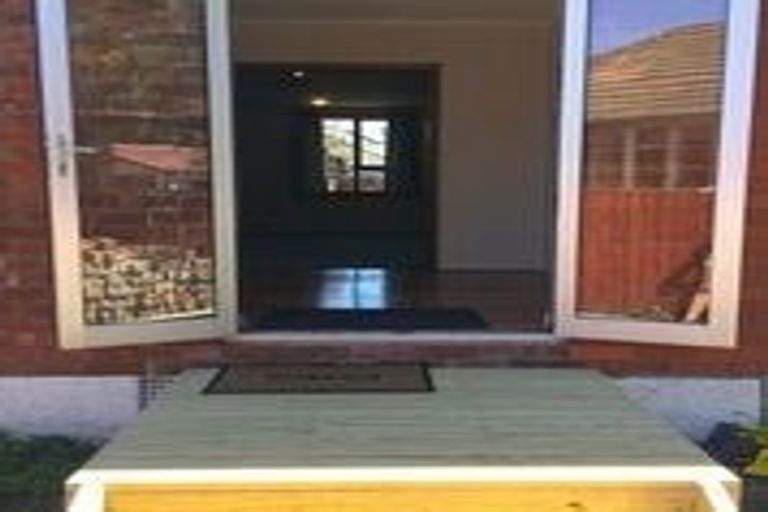 Photo of property in 30 Auburn Avenue, Upper Riccarton, Christchurch, 8041