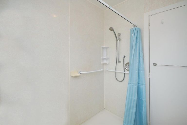 Photo of property in 10 Cheam Street, Dallington, Christchurch, 8061