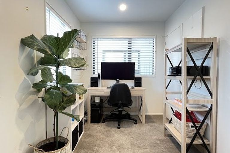 Photo of property in 16/8 Arney Road, Ranui, Auckland, 0612