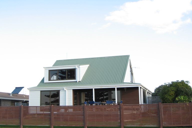Photo of property in 198 Ocean Road, Ohope, 3121