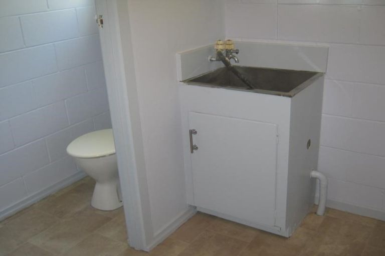 Photo of property in 3/9 Paris Place, Birkenhead, Auckland, 0626