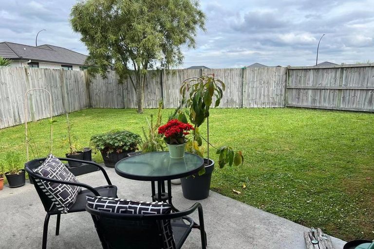 Photo of property in 14 Raupo Place, Rototuna North, Hamilton, 3210