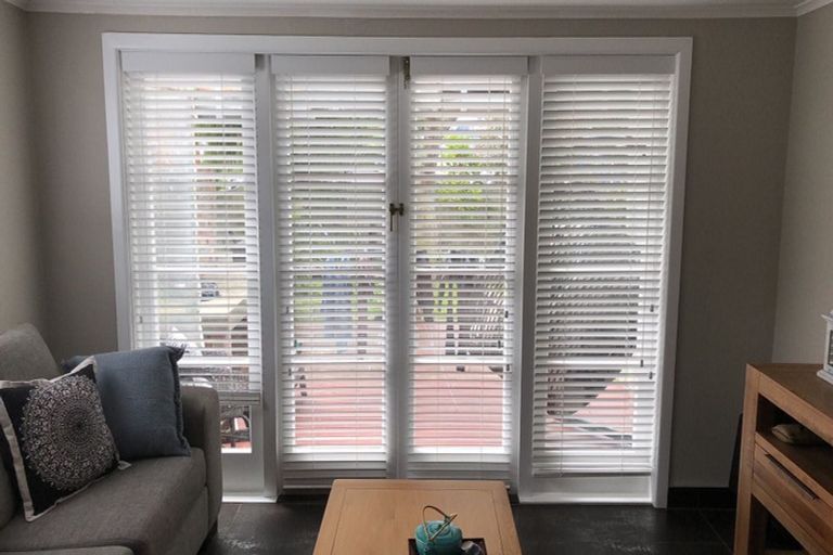 Photo of property in 1/130 Onewa Road, Northcote, Auckland, 0627