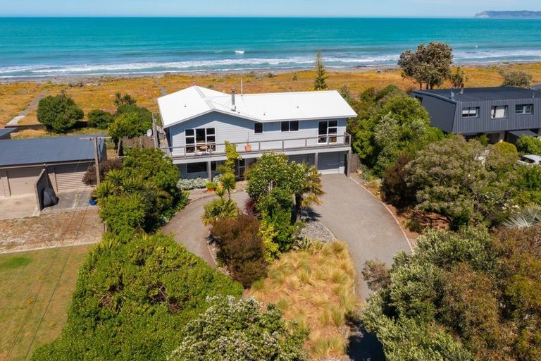 Photo of property in 120 Rarangi Beach Road, Rarangi, Blenheim, 7273