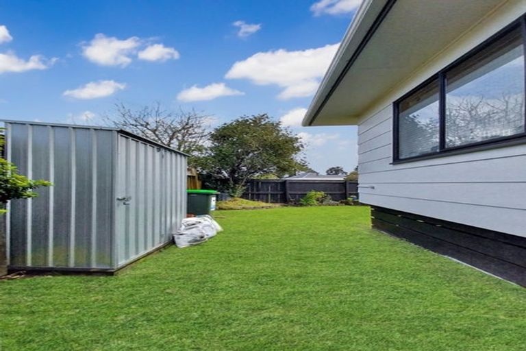 Photo of property in 2/9 Applewood Drive, Henderson, Auckland, 0612