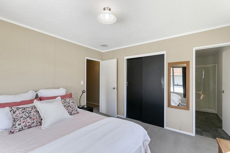 Photo of property in 11 Mallard Grove, Churton Park, Wellington, 6037