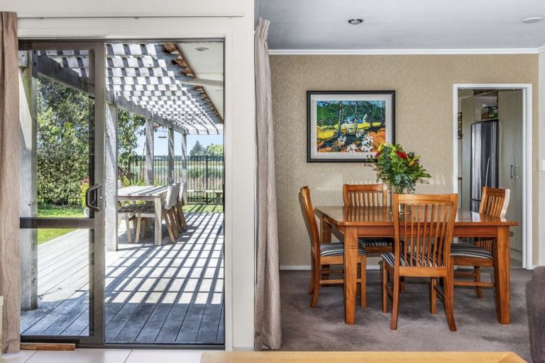 Photo of property in 15 Mcnaughton Place, Onekawa, Napier, 4110