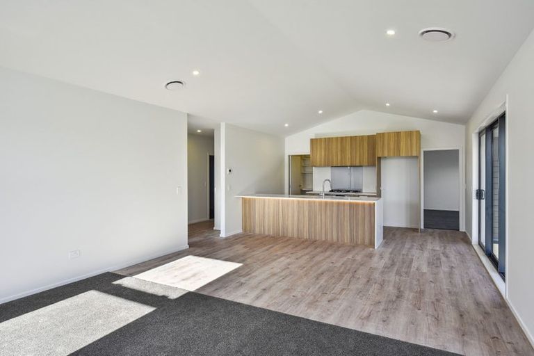 Photo of property in 23 Hudson Place, Paraparaumu, 5032