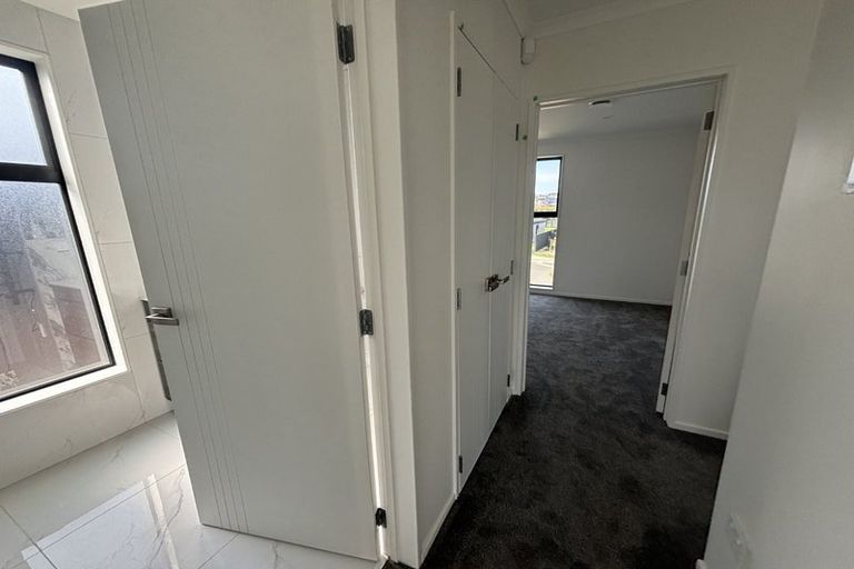 Photo of property in 17 Waikaha Street, Pokeno, 2472