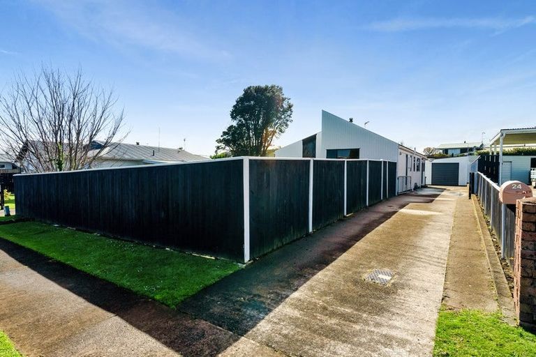 Photo of property in 24 Gardenia Avenue, Bell Block, New Plymouth, 4312