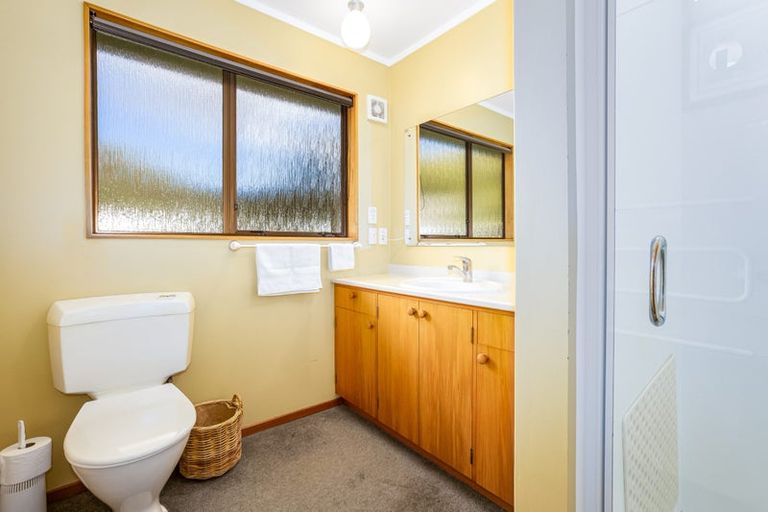 Photo of property in 12 Exploration Way, Whitby, Porirua, 5024